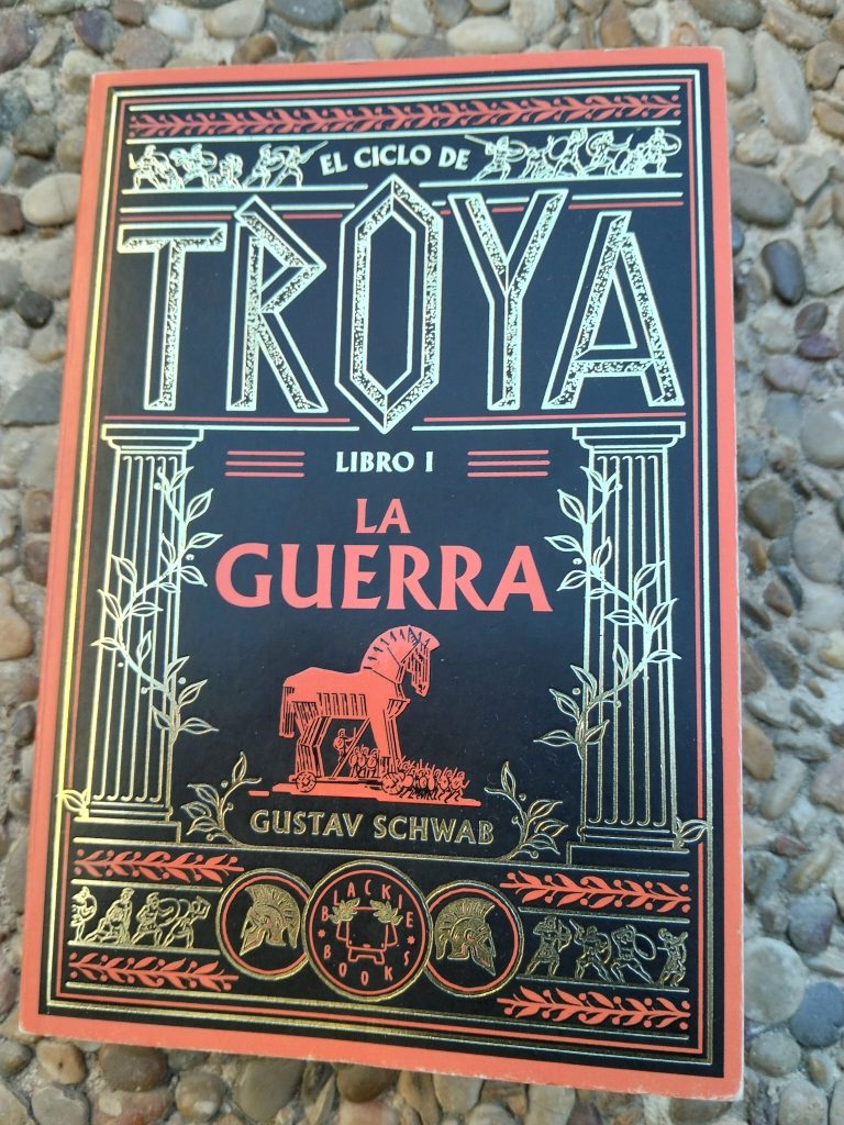 A las puertas de Troya combaten humanos creyéndose héroes
