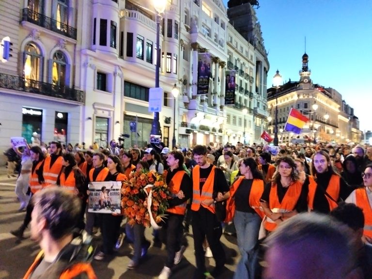 Mari Carmen muere y la calle hace del duelo indignación, homenaje y rabia